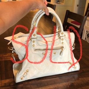 SOLD 🌸🌼🌺 Authentic Balenciaga Classic city